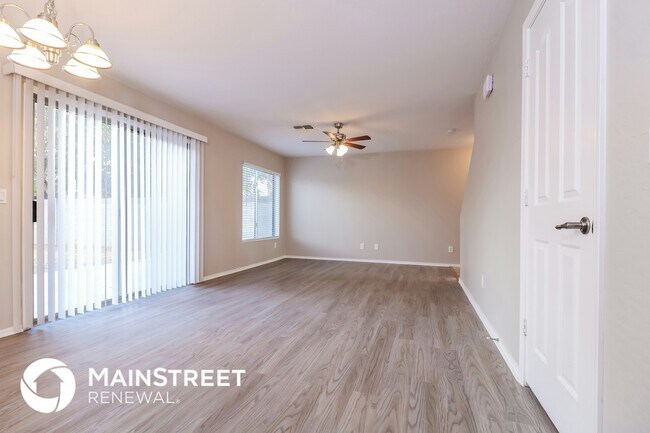 12814 W Pershing St in El Mirage, AZ - Foto de edificio - Building Photo