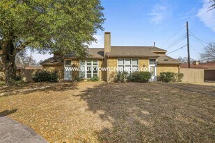 1806 Bristol Cove in Plano, TX - Building Photo