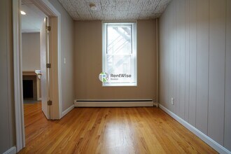1055 Beacon St in Brookline, MA - Building Photo - Building Photo