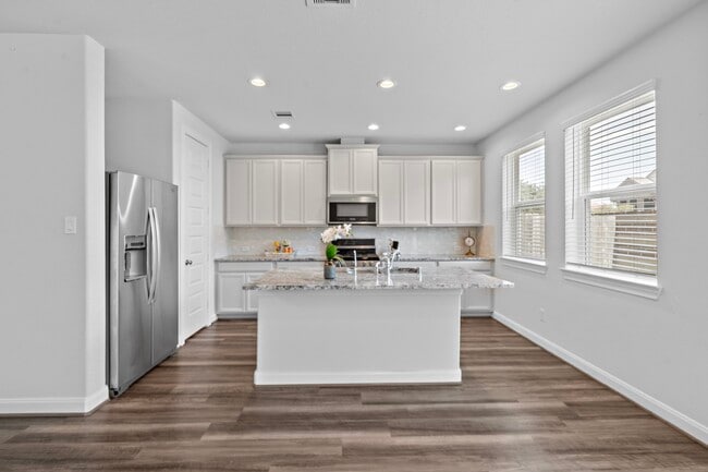 9913 Brickhouse Dr in Houston, TX - Building Photo - Building Photo