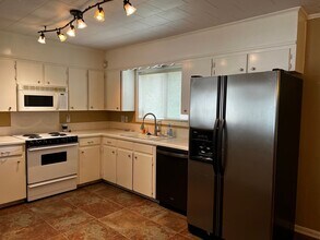 106 Claymore Dr in Lafayette, LA - Building Photo - Building Photo