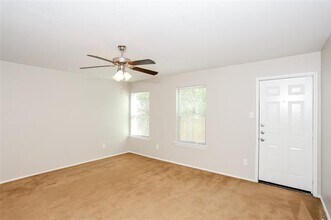 8410 Timberbrook Ln in Dallas, TX - Building Photo - Building Photo