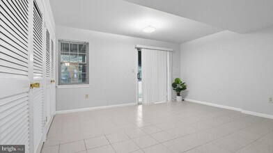 15526 Owens Glen Terrace in North Potomac, MD - Building Photo - Building Photo