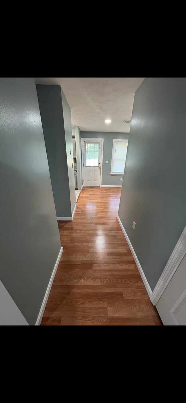 30 Cadogan Way in Nashua, NH - Building Photo - Building Photo