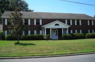 4200 S Cherry St in Pine Bluff, AR - Building Photo