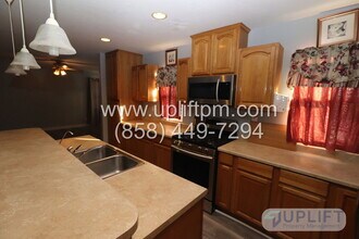 5304 Nutmeg St in San Diego, CA - Building Photo - Building Photo