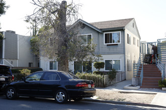 4513 Vista del Monte Ave in Sherman Oaks, CA - Building Photo - Primary Photo