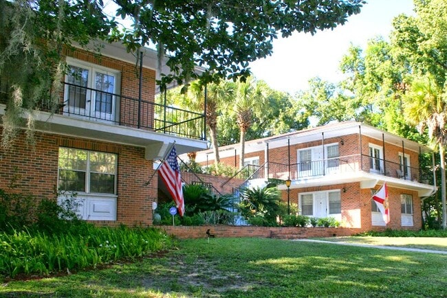 Fort King Manor in Ocala, FL - Foto de edificio - Building Photo