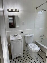 4520 Eads St NE, Unit 2 in Washington, DC - Foto de edificio - Building Photo