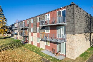 80 Galbraith Dr SW in Calgary, AB - Building Photo