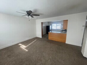 2008 Marin St in Vallejo, CA - Foto de edificio - Building Photo