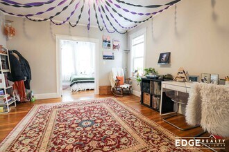 10 Donnybrook Rd in Boston, MA - Building Photo - Building Photo