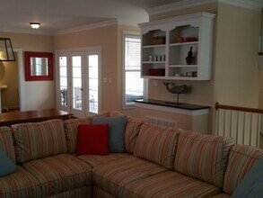 2326 Sea Shell Rd in Virginia Beach, VA - Building Photo - Building Photo