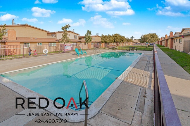 1806 Plaza del Amo in Torrance, CA - Building Photo - Building Photo