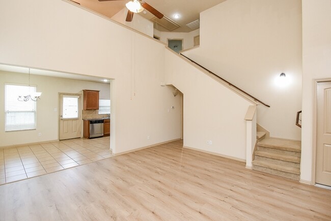 property at 2106 Harmon Crest Ct