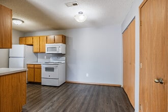 Mountain Boulevard in Ozark, MO - Building Photo - Building Photo