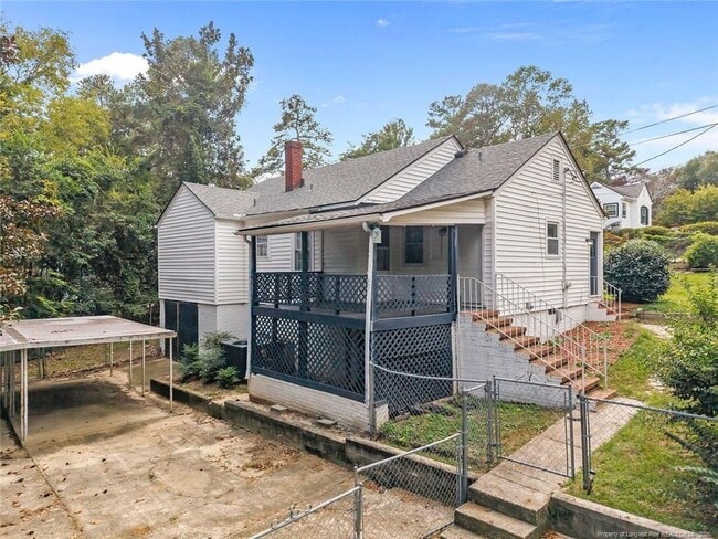 1932 Dogwood St in Fayetteville, NC - Building Photo - Building Photo