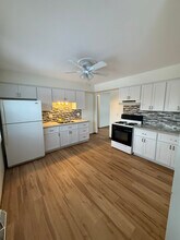 404 Elmwood Dr in Belvidere, IL - Foto de edificio - Building Photo