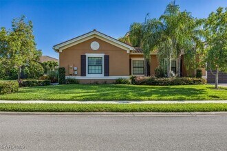 13429 Coronado Dr in Naples, FL - Building Photo - Building Photo