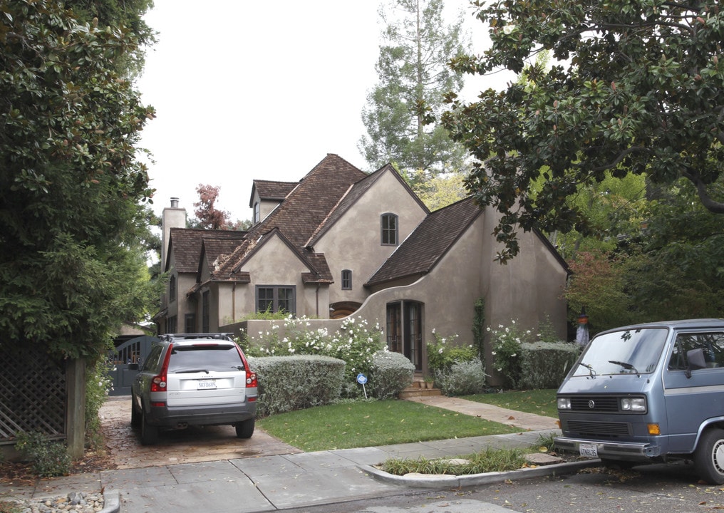 327 Webster St in Palo Alto, CA - Building Photo