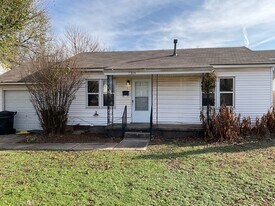 2304 Doris Ave in Del City, OK - Building Photo