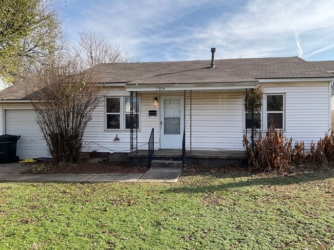 property at 2304 Doris Ave