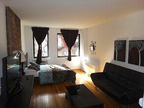 165 E 89th St in New York, NY - Building Photo - Building Photo