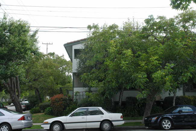 1155 Bayswater Ave in San Mateo, CA - Building Photo - Building Photo