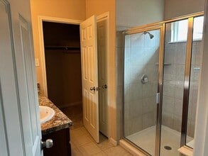 1621 Shenandoah Trl in Lockhart, TX - Building Photo - Building Photo