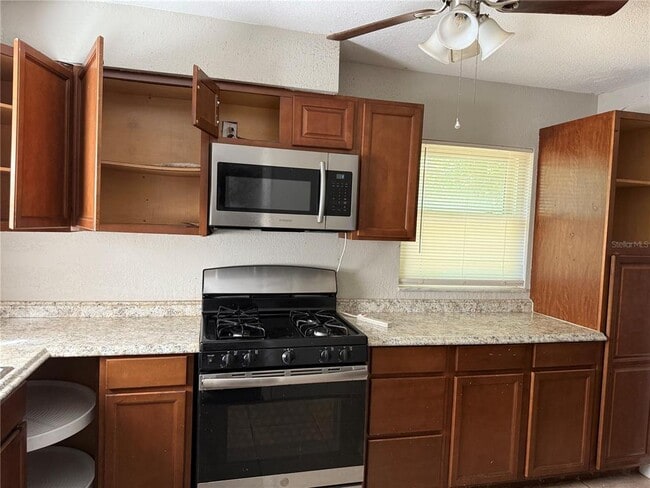 3125 Ruby Dr in Mount Dora, FL - Building Photo - Building Photo
