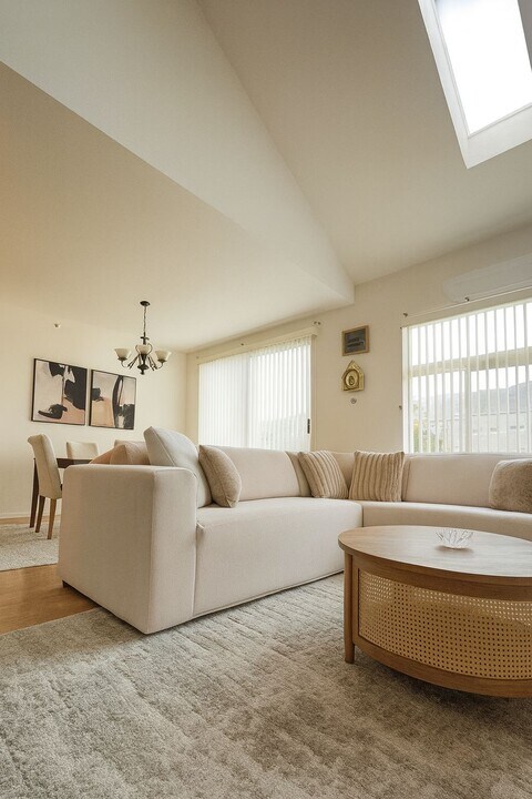 1142 E Wilson Ave in Lombard, IL - Building Photo