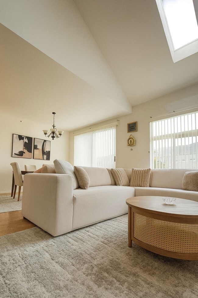 property at 1142 E Wilson Ave