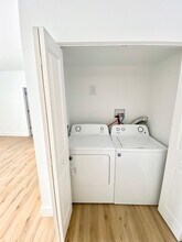 6 Larsen St in Norwalk, CT - Building Photo - Building Photo