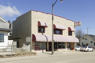 118-128 E Wisconsin Ave in Appleton, WI - Building Photo
