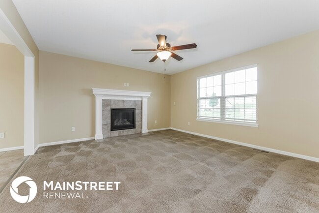 202 Golfview Dr