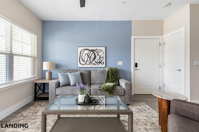 3060 Southcreek Blvd, Unit 10-207 in Orlando, FL - Building Photo - Building Photo