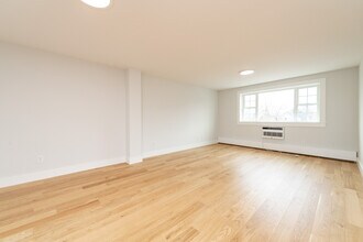 166 Summer St, Unit 43T in Somerville, MA - Building Photo - Building Photo