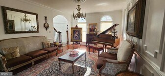 1104 Mountain Hope Ct in Great Falls, VA - Building Photo