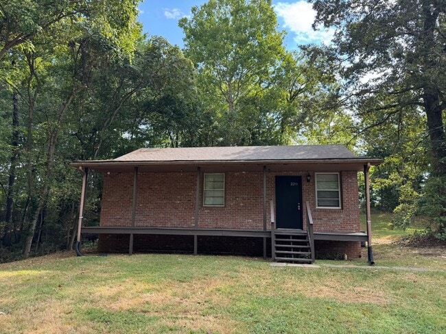 2211 Stokes Rd