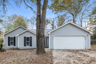 60 Robin Ln in Riverdale, GA - Building Photo