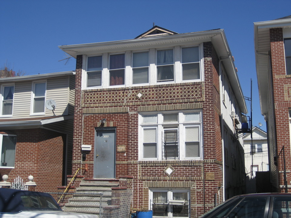 3051 Brighton 5th St in Brooklyn, NY - Building Photo