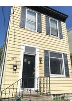 2811 Glendora Ave in Cincinnati, OH - Building Photo