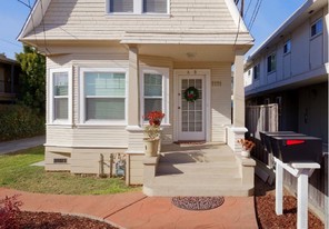 1111 Regent St in Alameda, CA - Foto de edificio - Building Photo