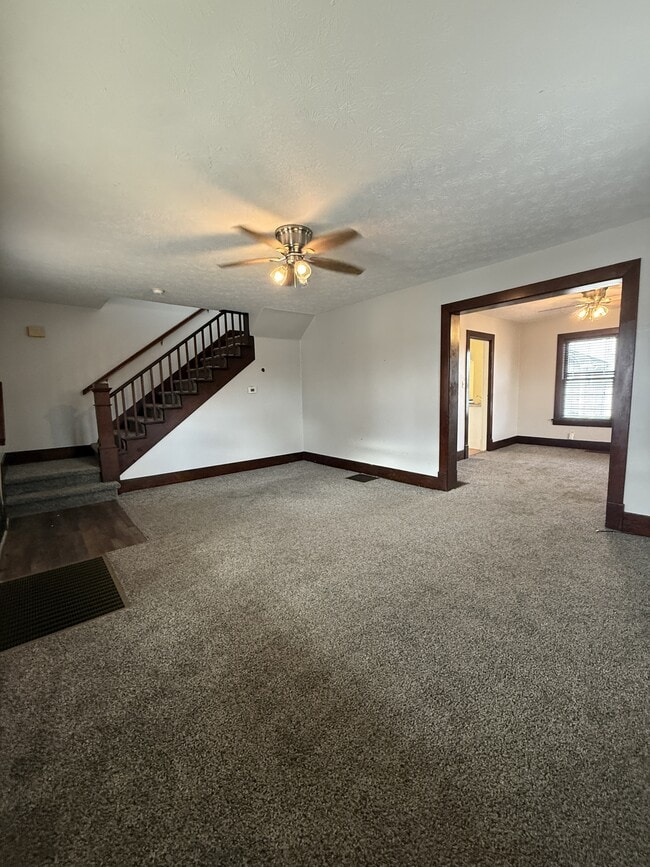 3221 Wayne Ave in Dayton, OH - Building Photo - Building Photo