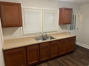 2350 Shelby St in Indianapolis, IN - Foto de edificio - Building Photo