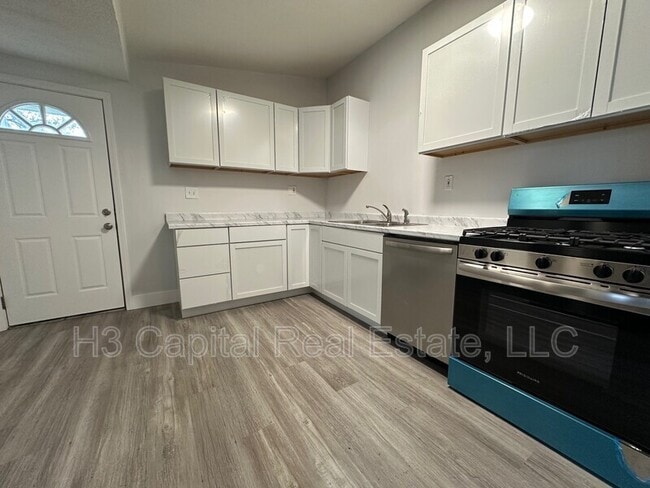 3045 Dale Ave in Granite City, IL - Building Photo - Building Photo