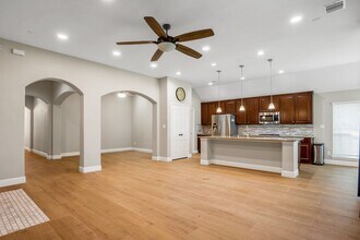 23728 Tatum Bend Ln in Spring, TX - Foto de edificio - Building Photo