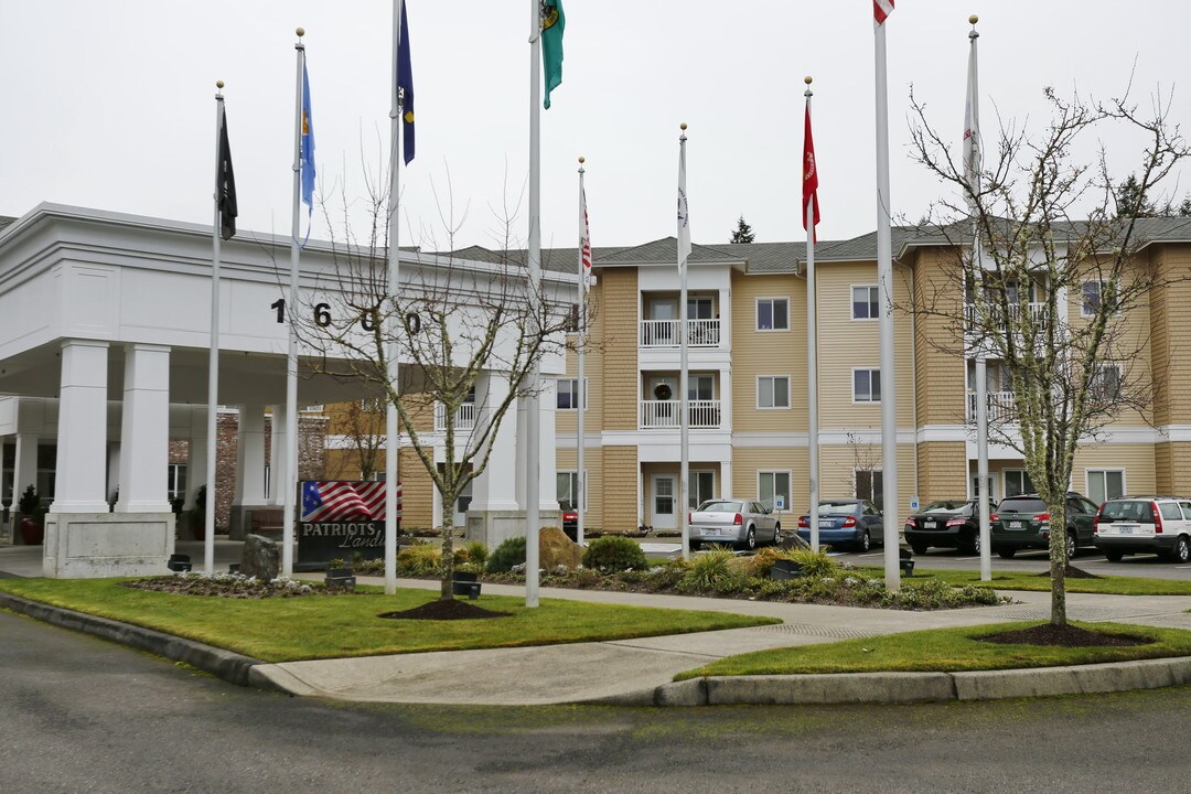 Patriots Landing Independent/Assisted Living in Dupont, WA - Foto de edificio