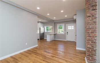 86 Main St in Dobbs Ferry, NY - Building Photo - Building Photo