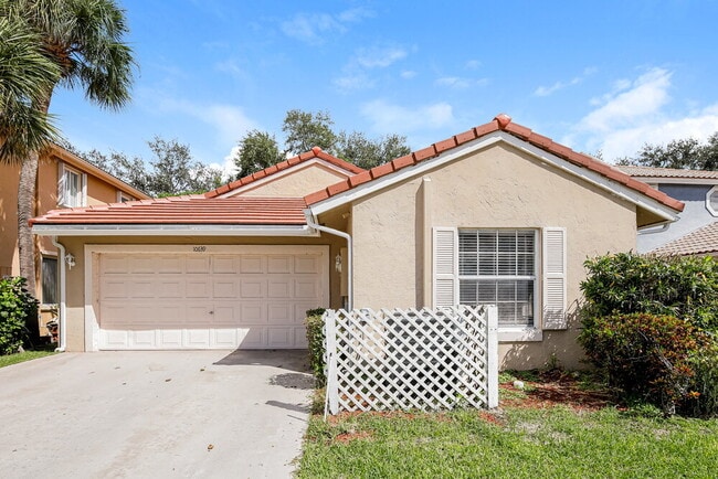 property at 10639 Palm Spring Dr